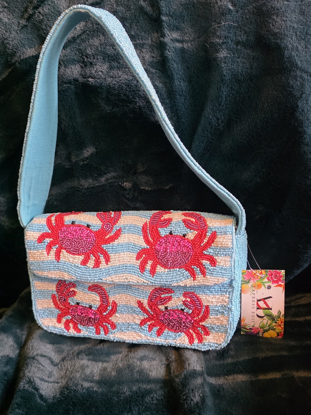 Beaded Crab Motif Shoulder Bag in Light Blue and Red - Picture 5 of 9